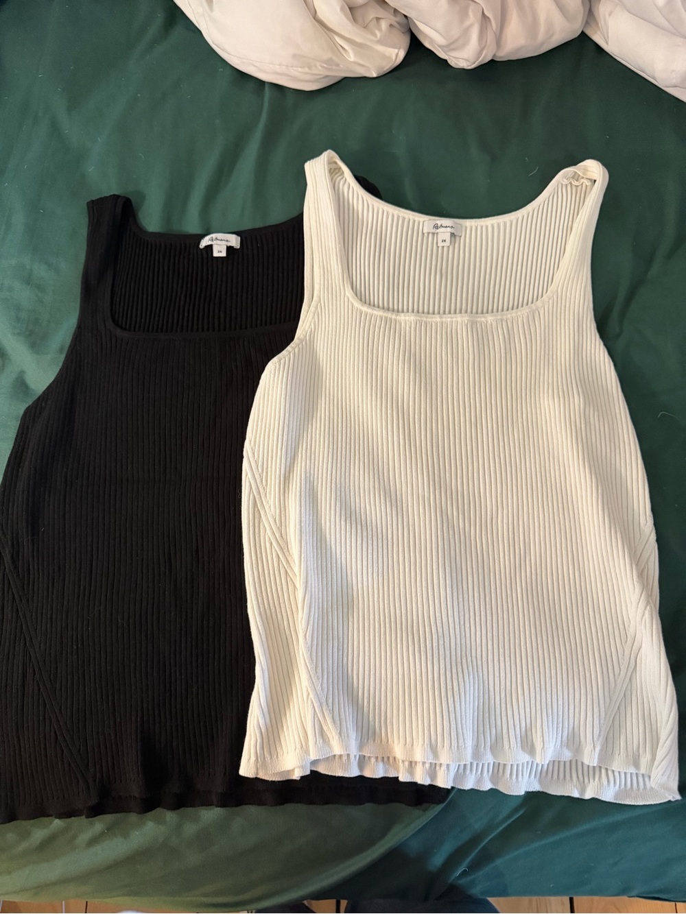 Reitmans Black and White/cream Ribbed Tank Tops
